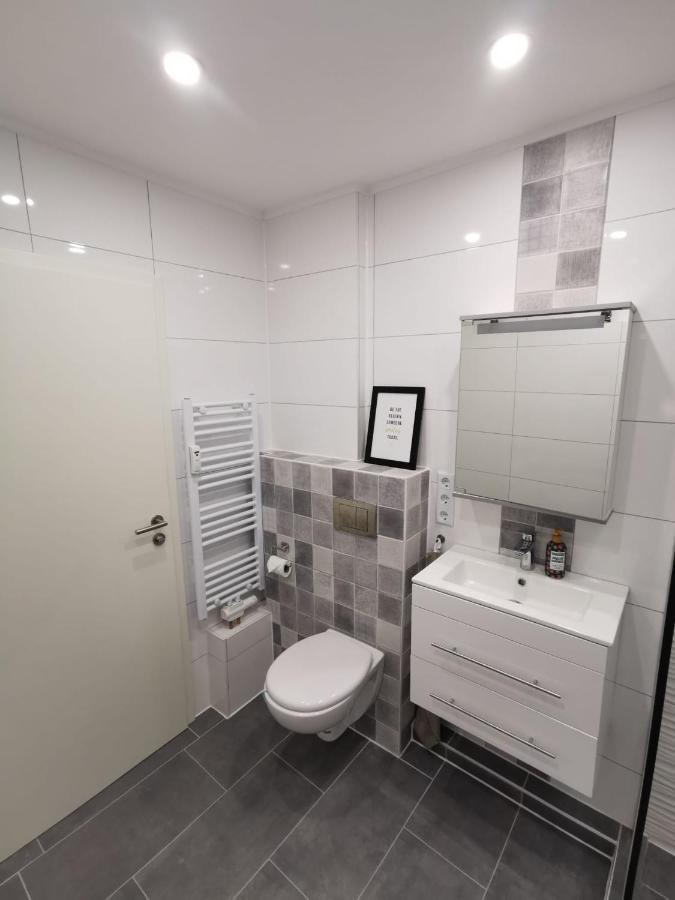 Frisch Sanierte Ferienwohnung 2 Min Vom Suedstrand - Balkon - Pay Tv Βίλχελμσχαφεν Εξωτερικό φωτογραφία